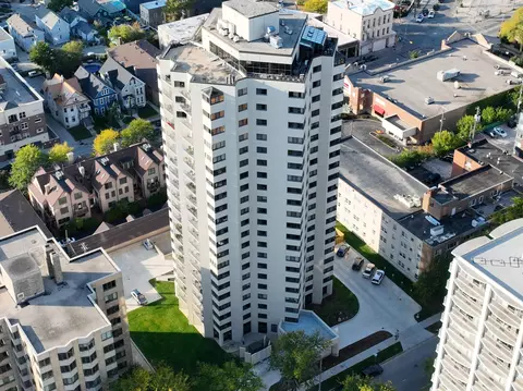 1633 N Prospect #17C, Milwaukee, WI 53202