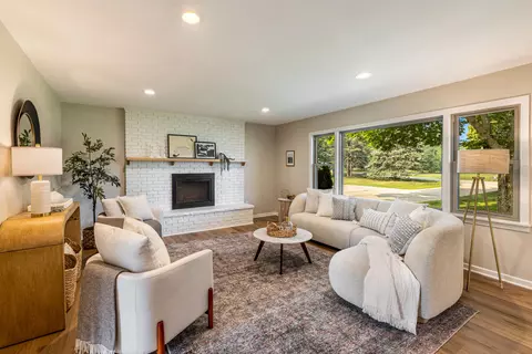 11630 N Riverland, Mequon, WI 53092