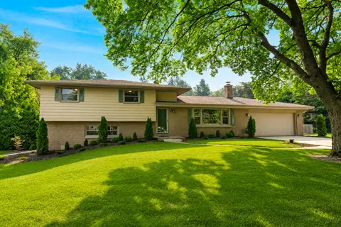 11630 N Riverland, Mequon, WI 53092