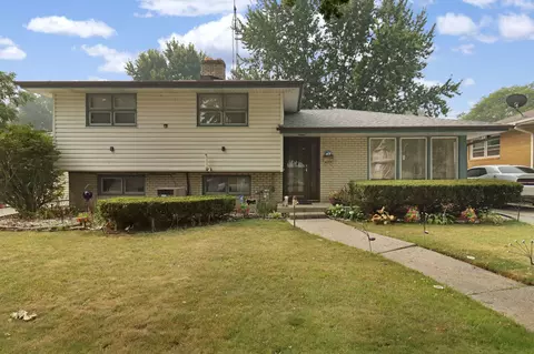 629 North, Racine, WI 53402