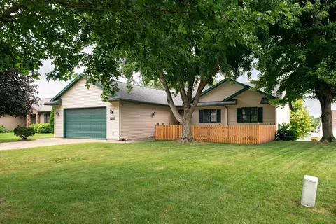 4230 Cliffside, La Crosse, WI 54601