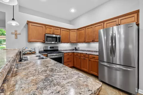 Kitchen - 2301 E Sienna, Appleton, WI 54913 photo 2 of 3