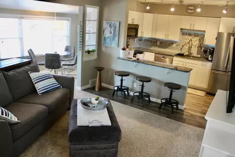 w921 Kettle Moraine Lane #3, Osceola, WI 53010
