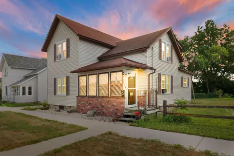213 E Centralia, Elkhorn, WI 53121