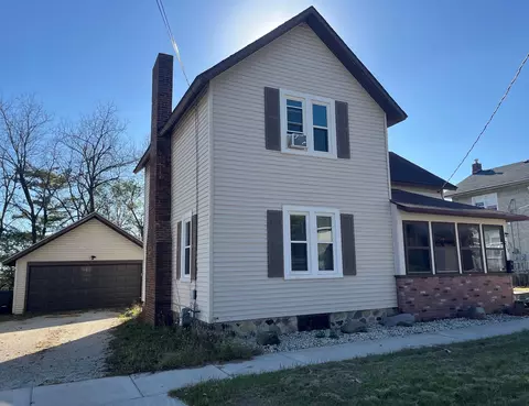 213 E Centralia, Elkhorn, WI 53121