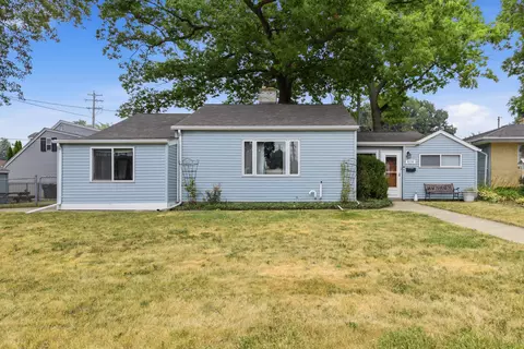4336 S Pennsylvania, Saint Francis, WI 53235