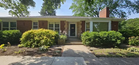 7305 3rd, Kenosha, WI 53143