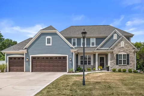 w273n2473 Arlington, Pewaukee, WI 53072
