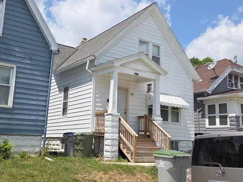 1555 S 15th, Milwaukee, WI 53204