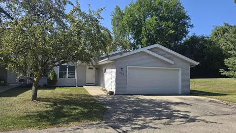 399 W Madison, Cambridge, WI 53523