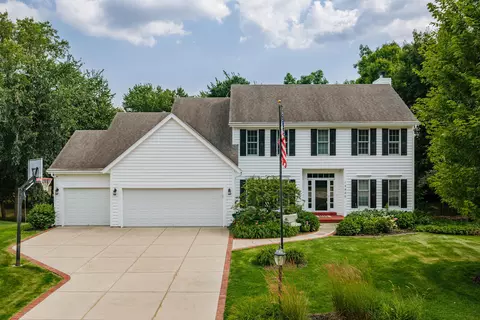14445 W Meadowshire, New Berlin, WI 53151