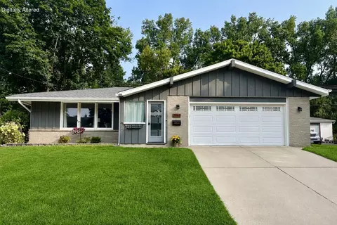 2154 Empire, Waukesha, WI 53186