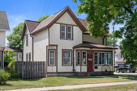 105 S Rural, Hartford, WI 53027