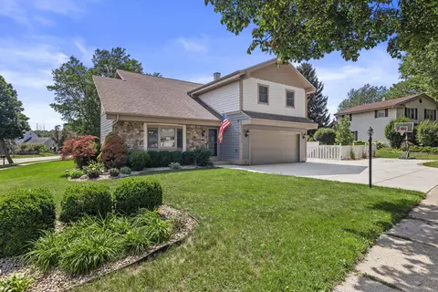 2802 Coventry, Waukesha, WI 53188