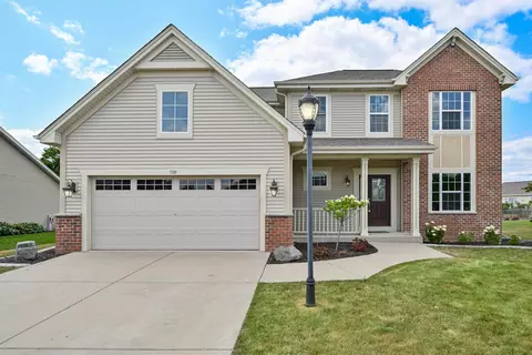 732 Still Pond, Waterford, WI 53185