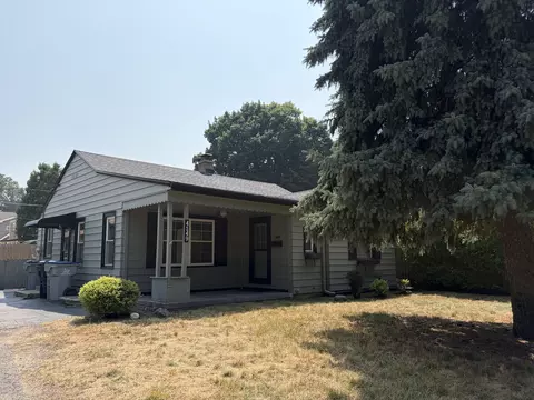 4149 S Whitnall, Milwaukee, WI 53207