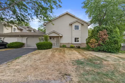 422 Meadowridge, Lake Mills, WI 53551