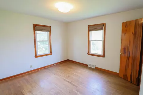 Bedroom - n5274 Wisconsin 35, Onalaska, WI 54650 photo 1 of 4