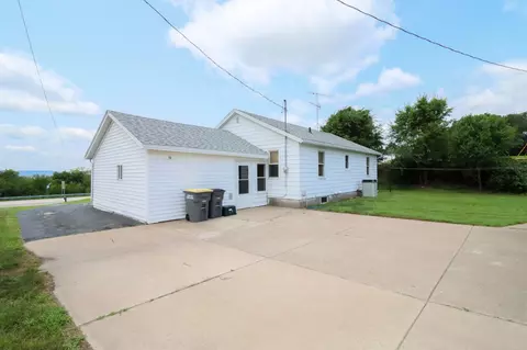 Exterior - n5274 Wisconsin 35, Onalaska, WI 54650 photo 4 of 6