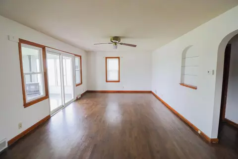 Living - n5274 Wisconsin 35, Onalaska, WI 54650 photo 1 of 1