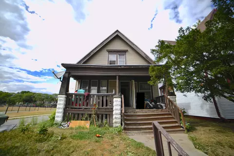 1216 W Chambers, Milwaukee, WI 53206