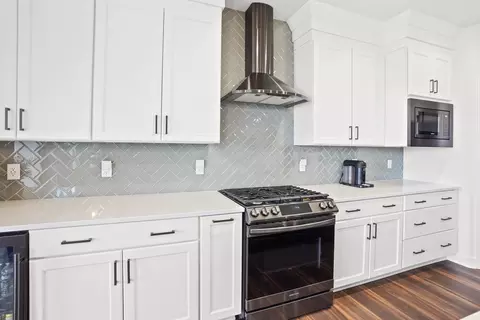 Kitchen - 2929 Mendota, Summit, WI 53066 photo 5 of 5