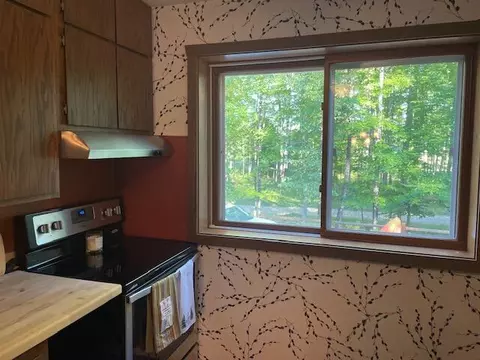 Kitchen - W6230 Olivia, Crivitz, WI 54114 photo 2 of 2