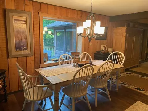 Dining - W6230 Olivia, Crivitz, WI 54114 photo 2 of 4