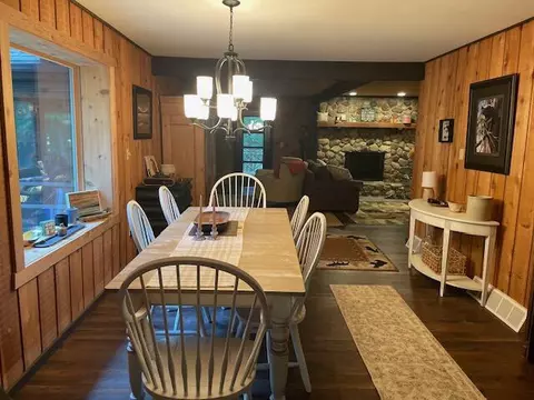 Dining - W6230 Olivia, Crivitz, WI 54114 photo 1 of 4