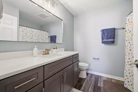 Bath - 35123 Yahara, Summit, WI 53066 photo 4 of 4