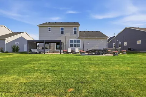 Exterior - 35123 Yahara, Summit, WI 53066 photo 5 of 6