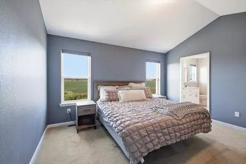 Bedroom - 35123 Yahara, Summit, WI 53066 photo 2 of 5