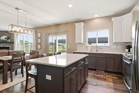 Kitchen - 35123 Yahara, Summit, WI 53066 photo 2 of 3