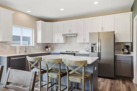 Kitchen - 35123 Yahara, Summit, WI 53066 photo 1 of 3