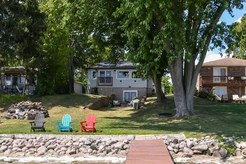 2531 Lakeshore, Dover, WI 53139