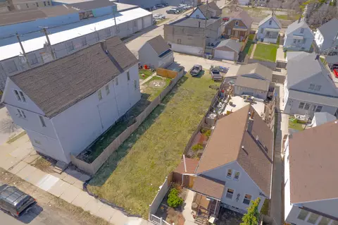 2685 S 7th, Milwaukee, WI 53215