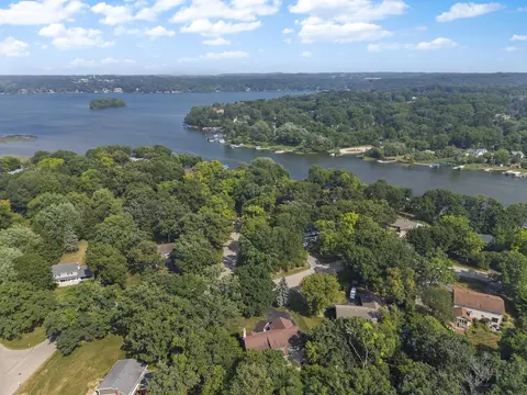 View/Area - 717 St Johns, Delafield, WI 53018 photo 3 of 3