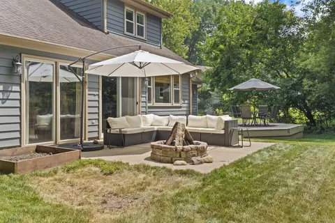 Exterior - 717 St Johns, Delafield, WI 53018 photo 7 of 11