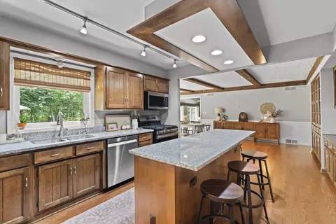 Kitchen - 717 St Johns, Delafield, WI 53018 photo 2 of 4