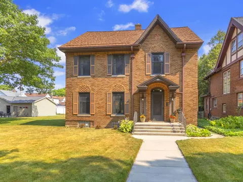 416 Lincoln, Sheboygan, WI 53081