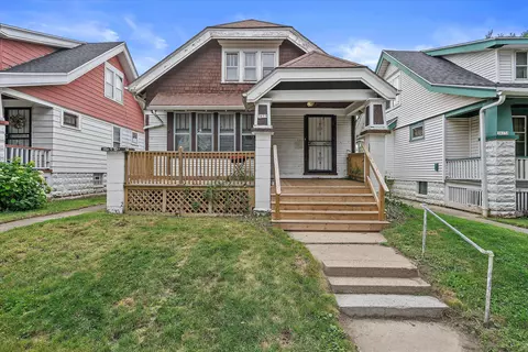 3613 N 21st, Milwaukee, WI 53206