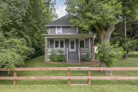 3700 S 116th, Greenfield, WI 53228