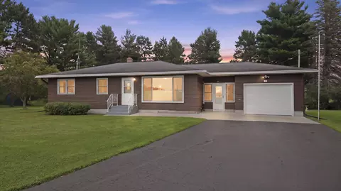89 East, Boyceville, WI 54725