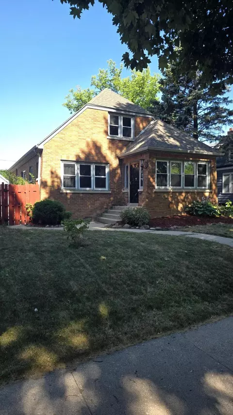5545 N 40th, Milwaukee, WI 53209