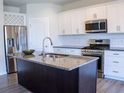 Kitchen - 534 Foxfield, Oregon, WI 53575 photo 3 of 3