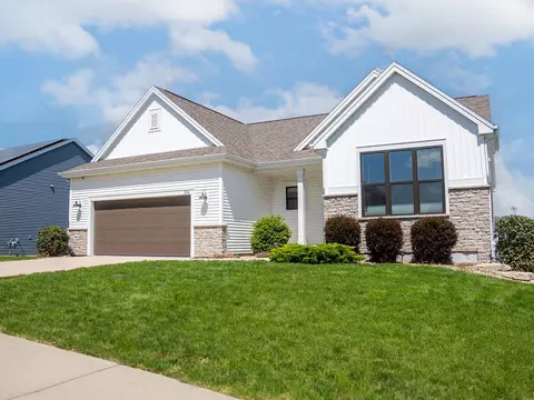 Exterior - 534 Foxfield, Oregon, WI 53575 photo 2 of 5