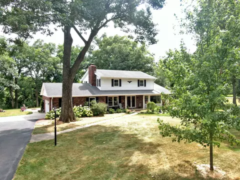 w159 Bartlain Drive, Ixonia, WI 53036