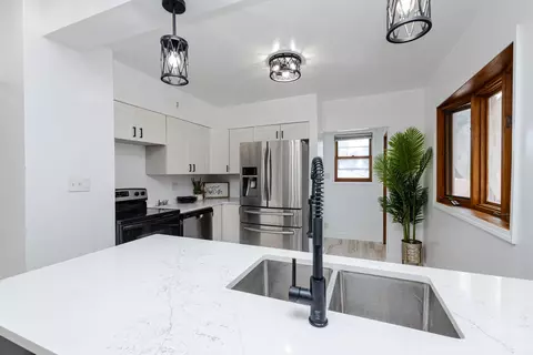 2322 S 63rd, West Allis, WI 53219