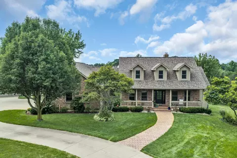 5046 Briar Rdg, Burlington, WI 53105
