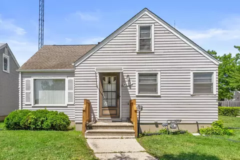 4604 32nd, Kenosha, WI 53144